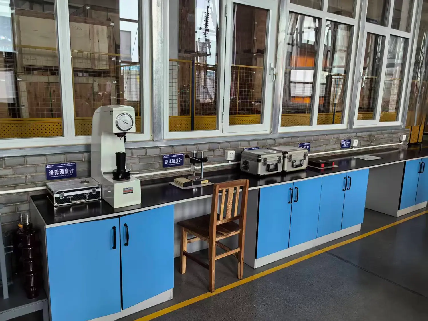 ZeeyiElec porcelain and epoxy resin bushing test equipment